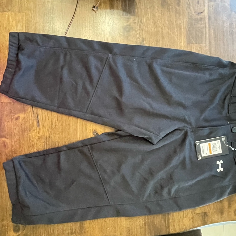 Under Armour Woman’s Softball pant